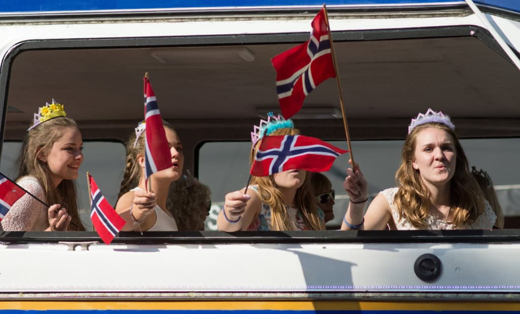 Syttende Mai_0971a 2000
